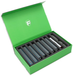 Feldherr Magnetbox grün für Modelleisenbahn Loks, Wagons und Fahrzeuge - 9 Fächer für Spur N - stehend