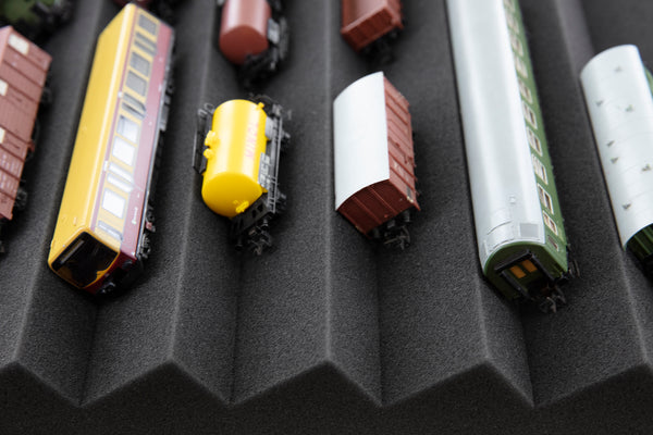 500 mm x 500 mm x 45 mm Universal Zig-Zag Locomotive Bed for Model Railways TT Gauge CPMEVJ045