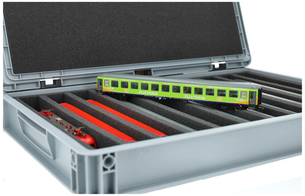 Euro container for model railway - 11 slots for H0 gauge - standing