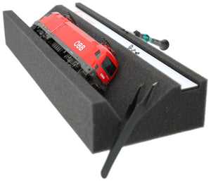 Feldherr Lokliege Gauge 00, HO and TT with magnetic strip (360 mm) – Perfect maintenance and protection for model railways