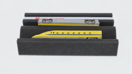 Premium Locomotive Cradle for N & Z Scale Model Railways - Maintenance Station with Magnetic Strip - 240×130×45mm - German Quality Foam
